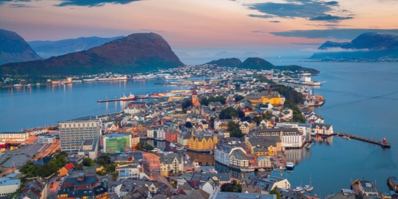 Airswift hiring guide Norway