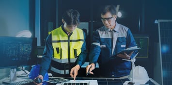 Technical workforce planning meeting for an energy project, showcasing global contractor management services, contractor recruitment, EOR, compliance, and offshore and onshore workforce solutions.