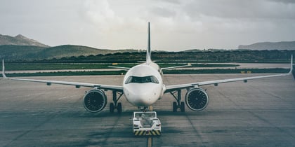 Front view of a plane 